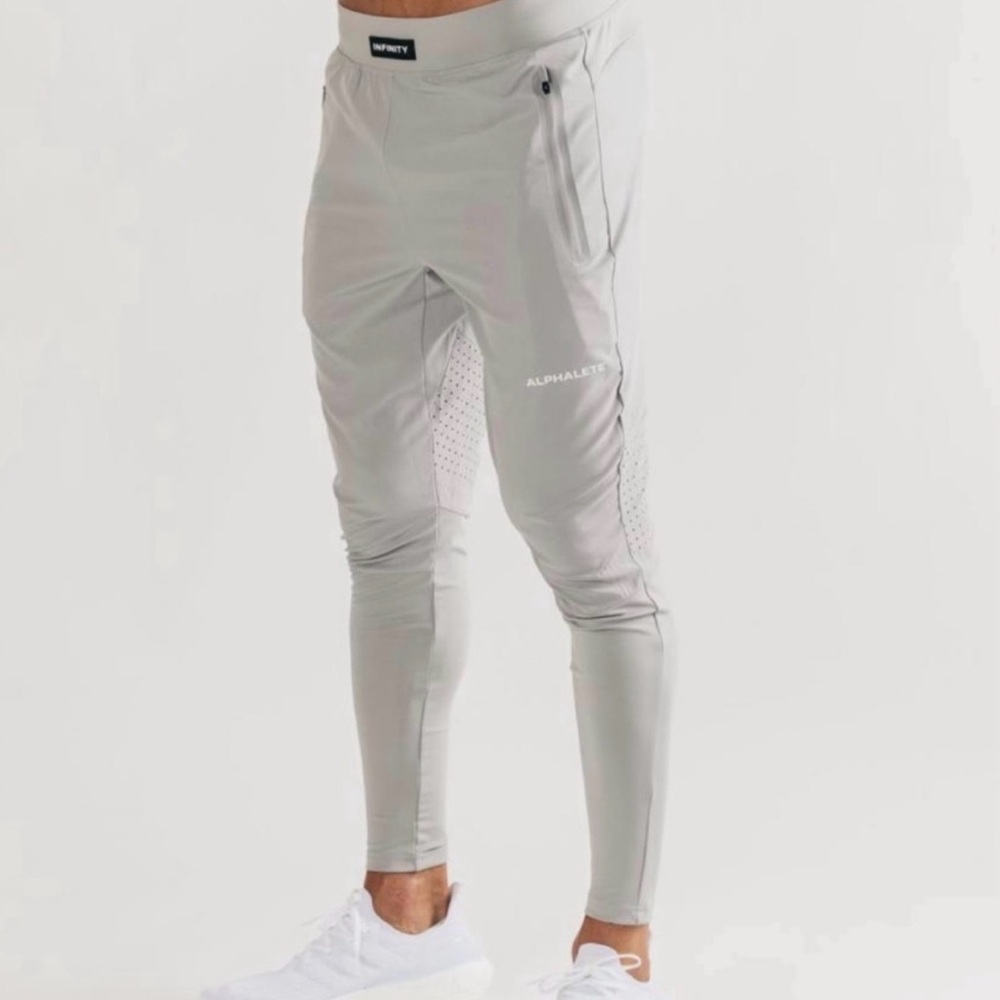 Alphalete Men’s Infinity Tech Pant
